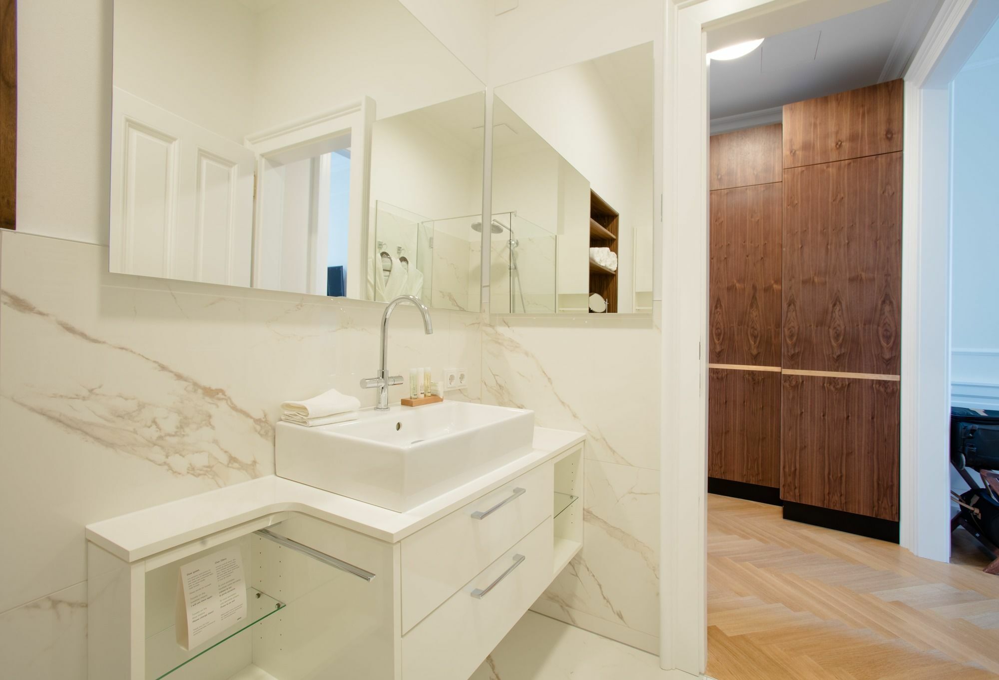 Imperium Residence - Experience The Most Luxurious Apartment In Vienna Center Buitenkant foto